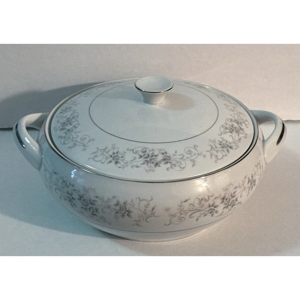 Vintage Camelot China Carrousel 1315 Covered Casserole Tureen Japan